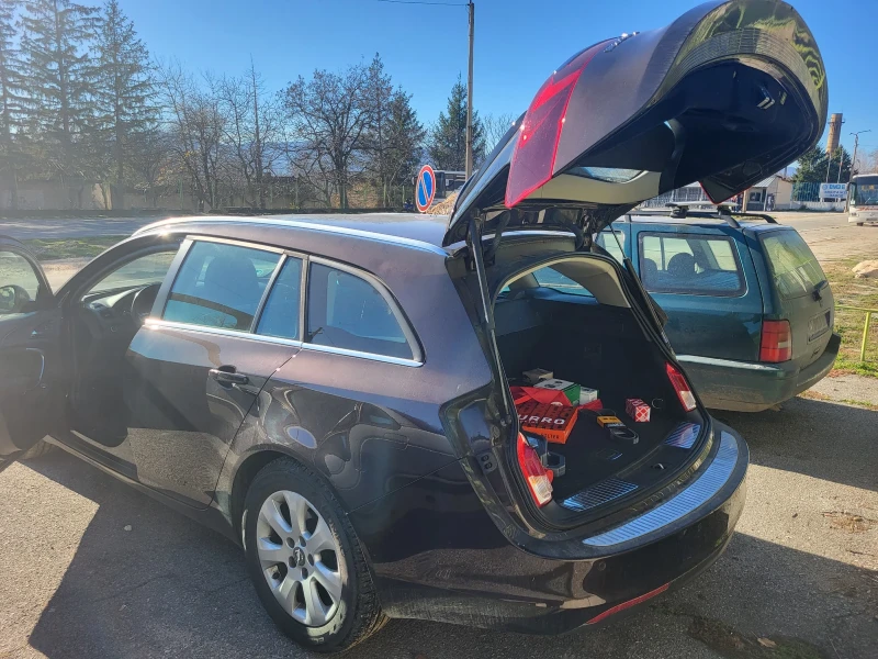 Opel Insignia, снимка 11 - Автомобили и джипове - 52742879