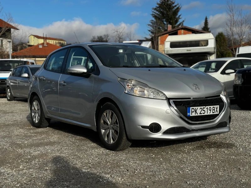 Peugeot 208 1.4 HDI 68kc, снимка 4 - Автомобили и джипове - 52790390