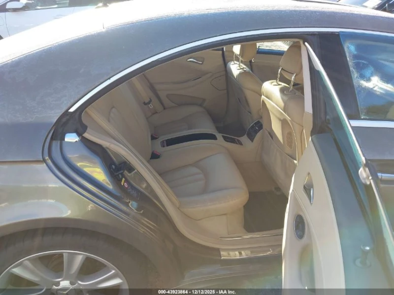 Mercedes-Benz CLS 500 5l, снимка 8 - Автомобили и джипове - 53169181