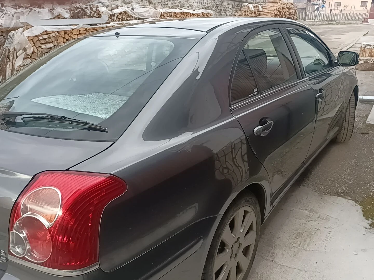Toyota Avensis  - изображение 8