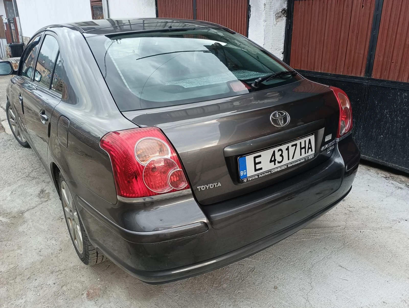 Toyota Avensis  - изображение 2