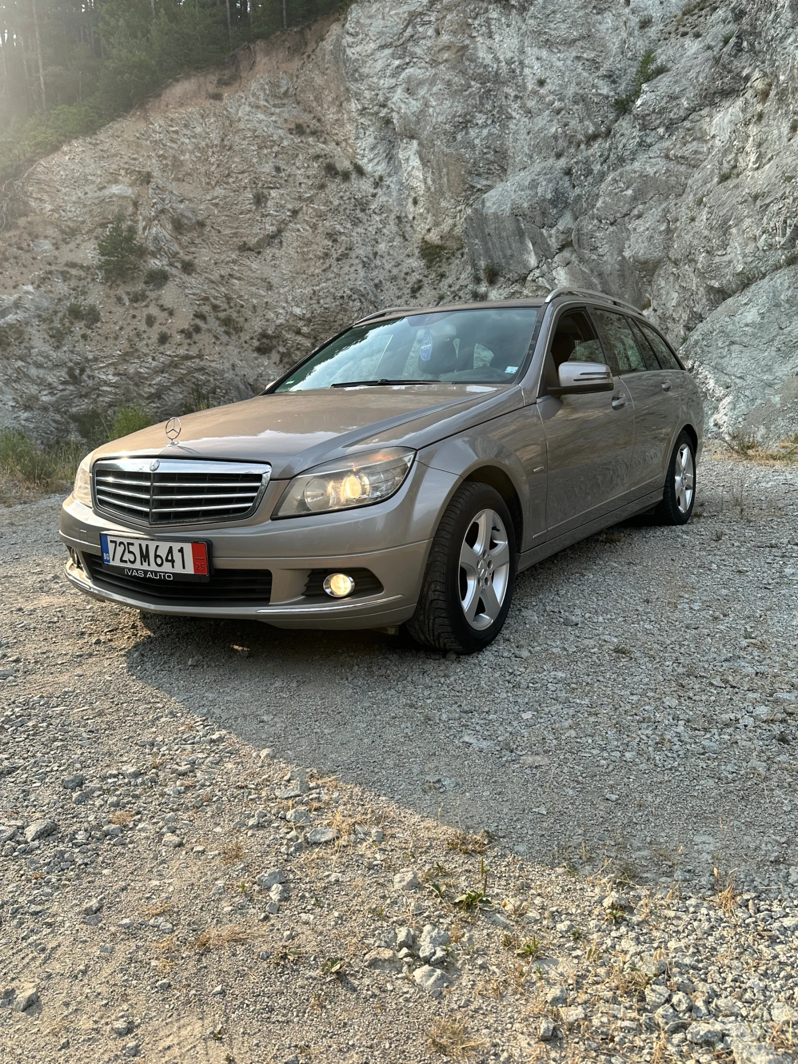 Mercedes-Benz C 220 2.2 - изображение 2