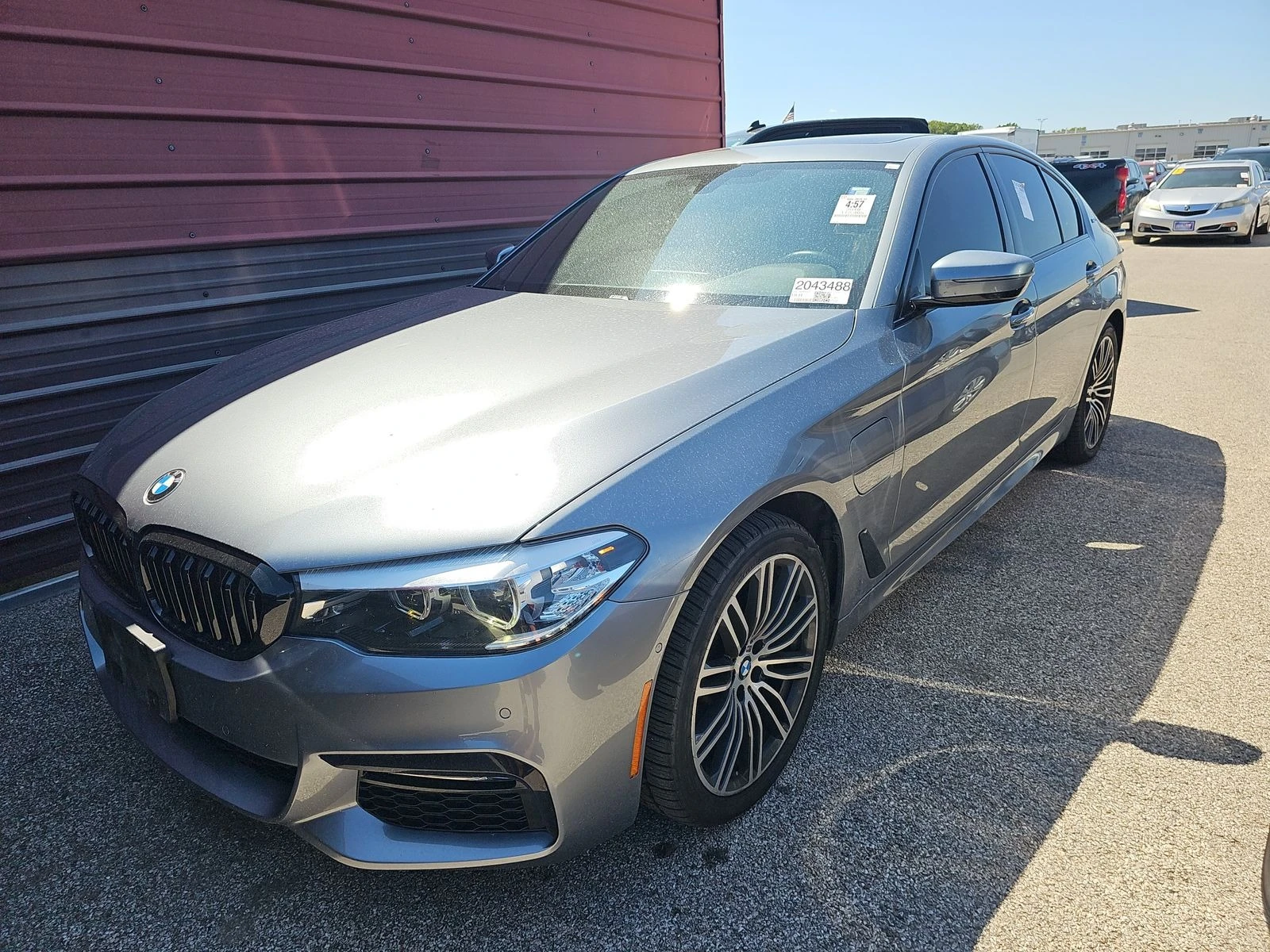 BMW 530E  xDrive* ЦЕНА ДО БЪЛГАРИЯ* (CARFAX) - изображение 2