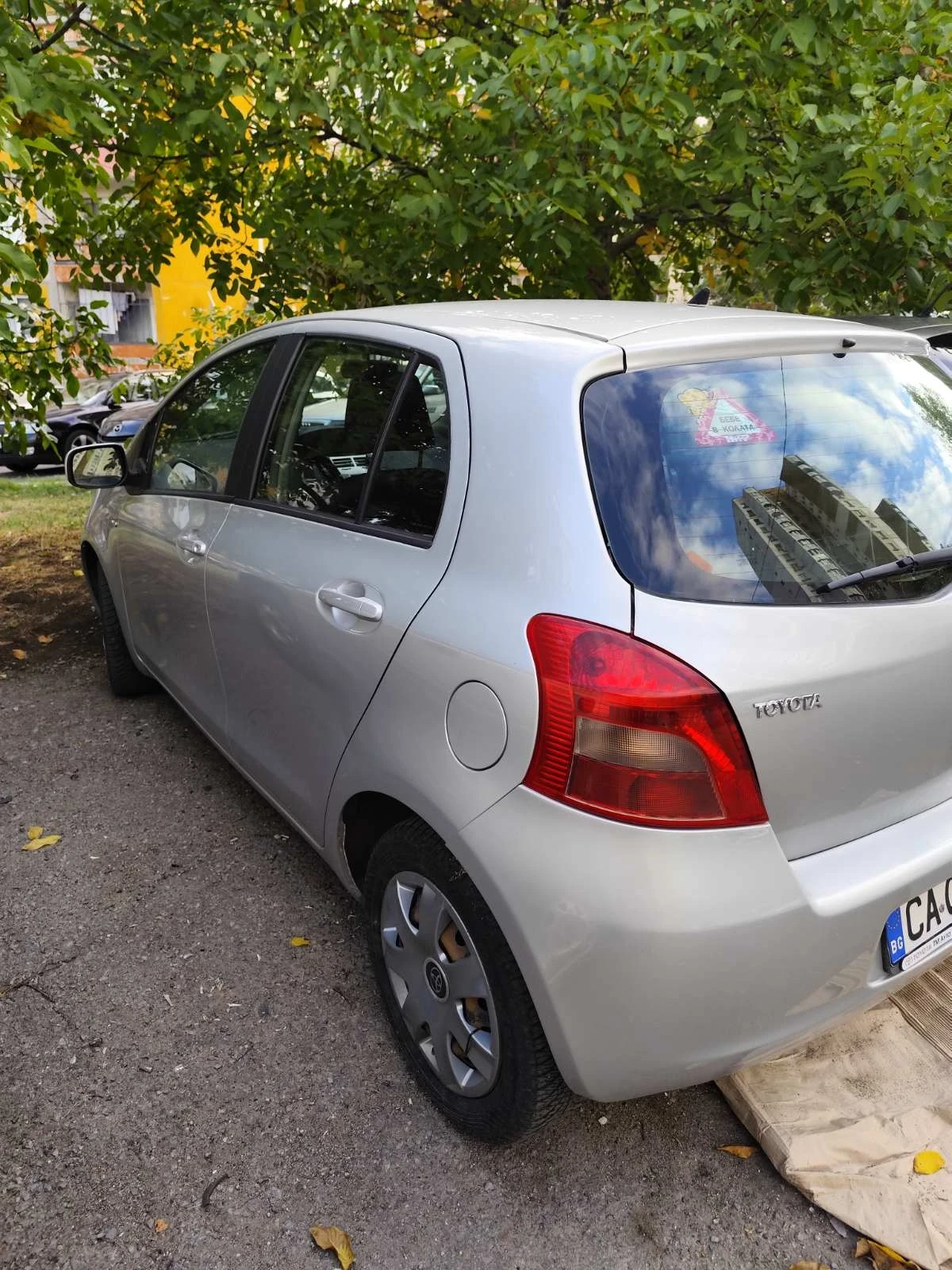 Toyota Yaris  - изображение 2