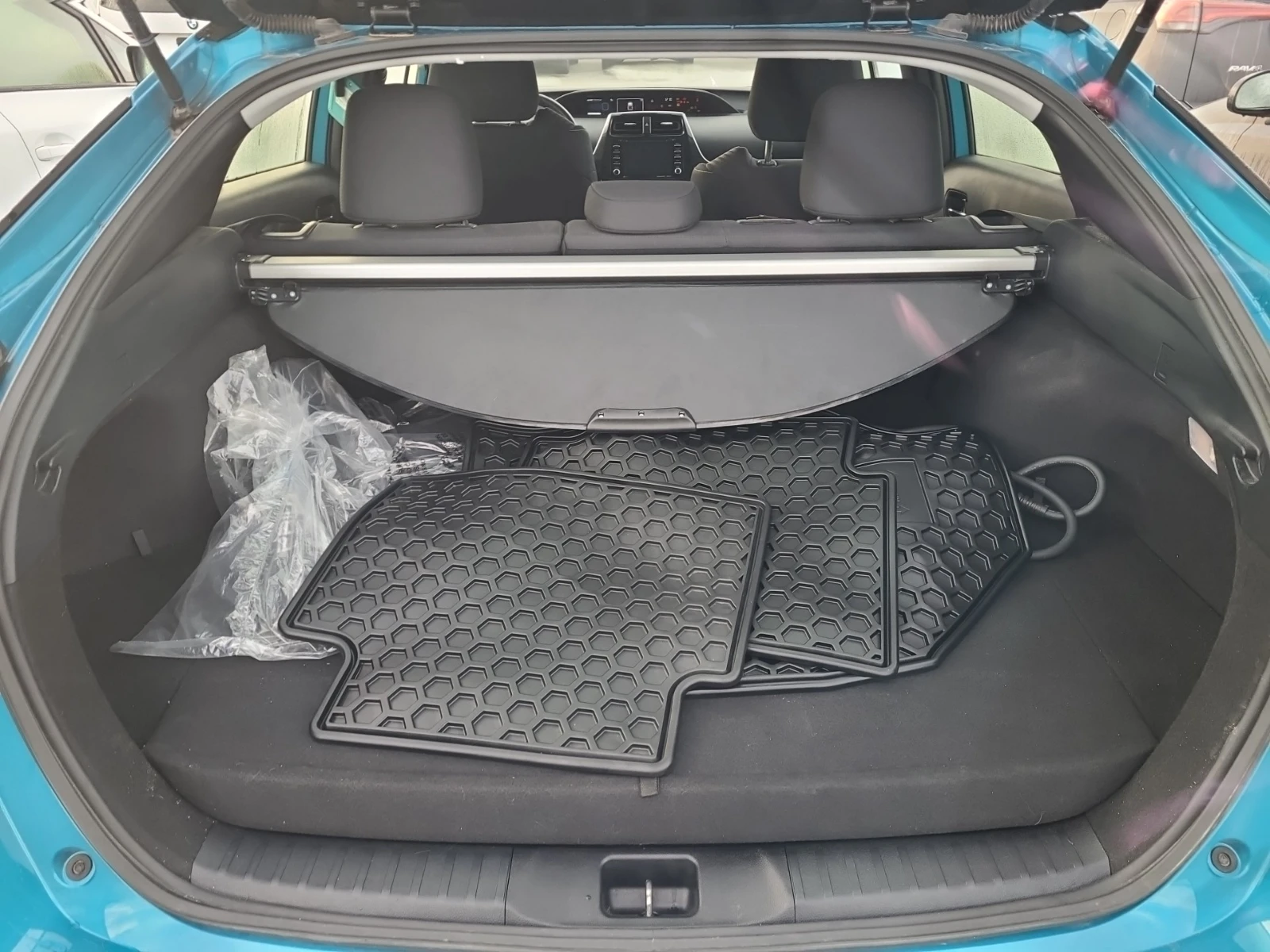 Toyota Prius * CARFAX * БЕЗ ПЪРВОНАЧАЛНА ВНОСКА - изображение 7