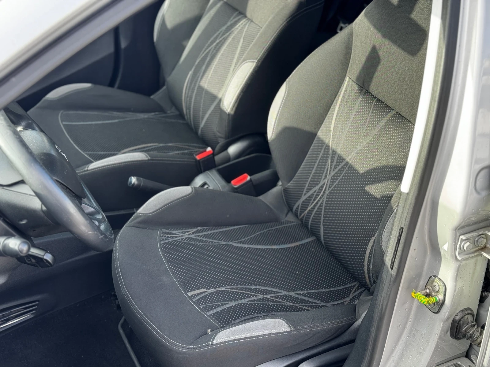 Peugeot 208 1.4 HDI 68kc | Mobile.bg � ����������� 13