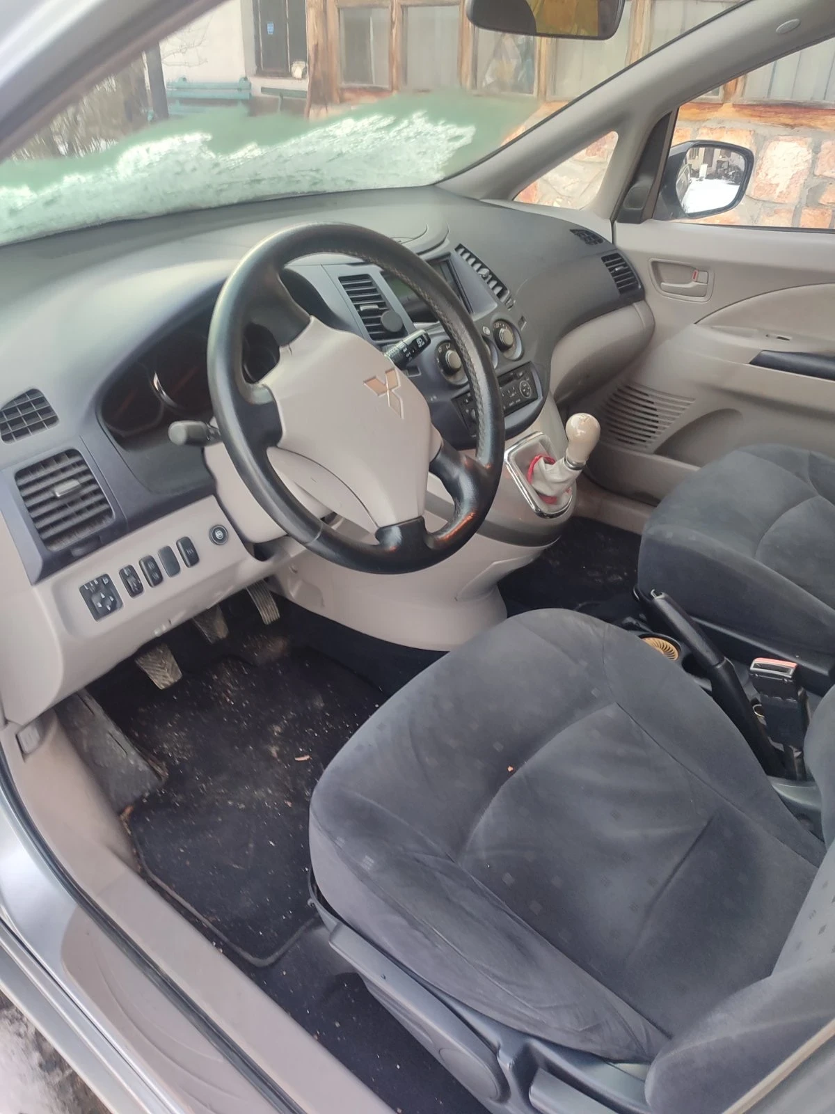 Mitsubishi Grandis  - изображение 2