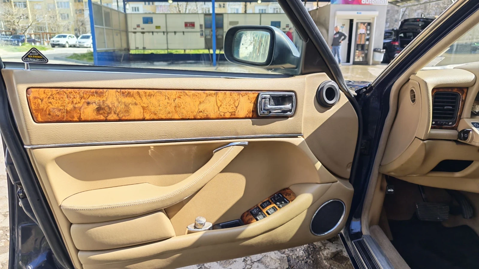 Jaguar Sovereign, снимка 14 - Автомобили и джипове - 53846814