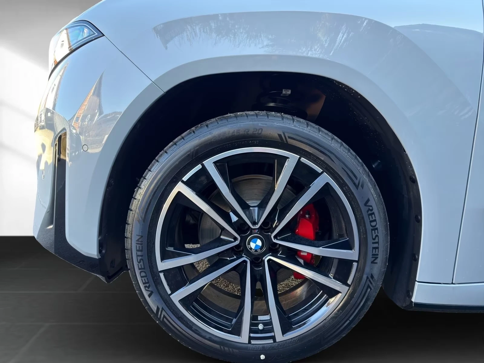 BMW iX3 50/xDrive/NEW MODEL/M-SPORT/ICONIC GLOW/H&K/HEADUP, снимка 4 - Автомобили и джипове - 54042893