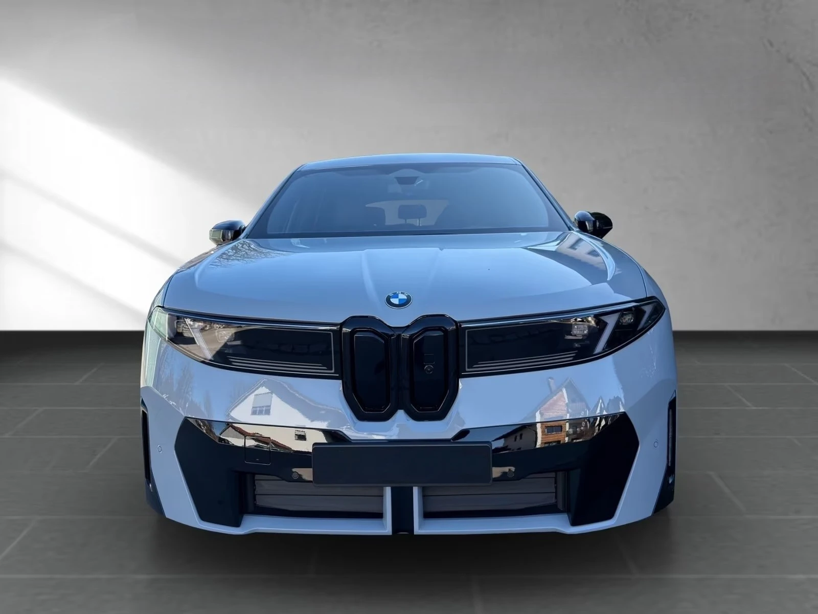 BMW iX3 50/xDrive/NEW MODEL/M-SPORT/ICONIC GLOW/H&K/HEADUP, снимка 2 - Автомобили и джипове - 54042893