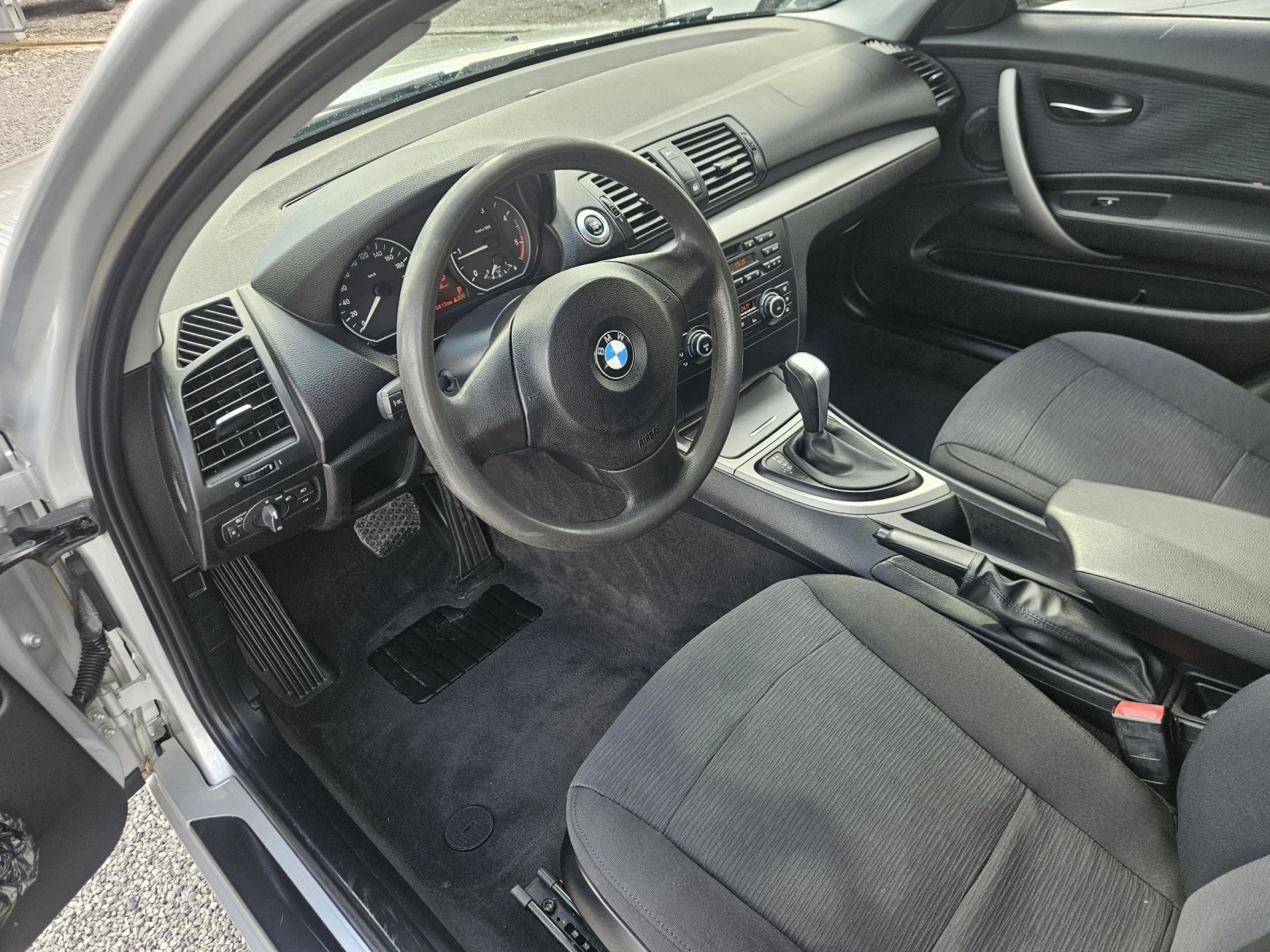 BMW 118 2.0 D AUTOMAT , снимка 9 - Автомобили и джипове - 54138889