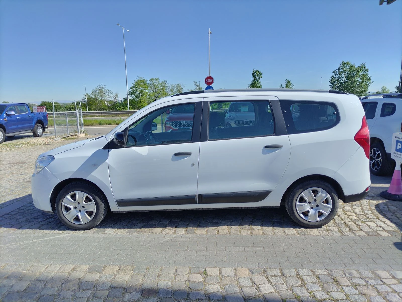 Dacia Lodgy 1.3Tce/130к.с./6+ 1/LPG, снимка 7 - Автомобили и джипове - 54551194