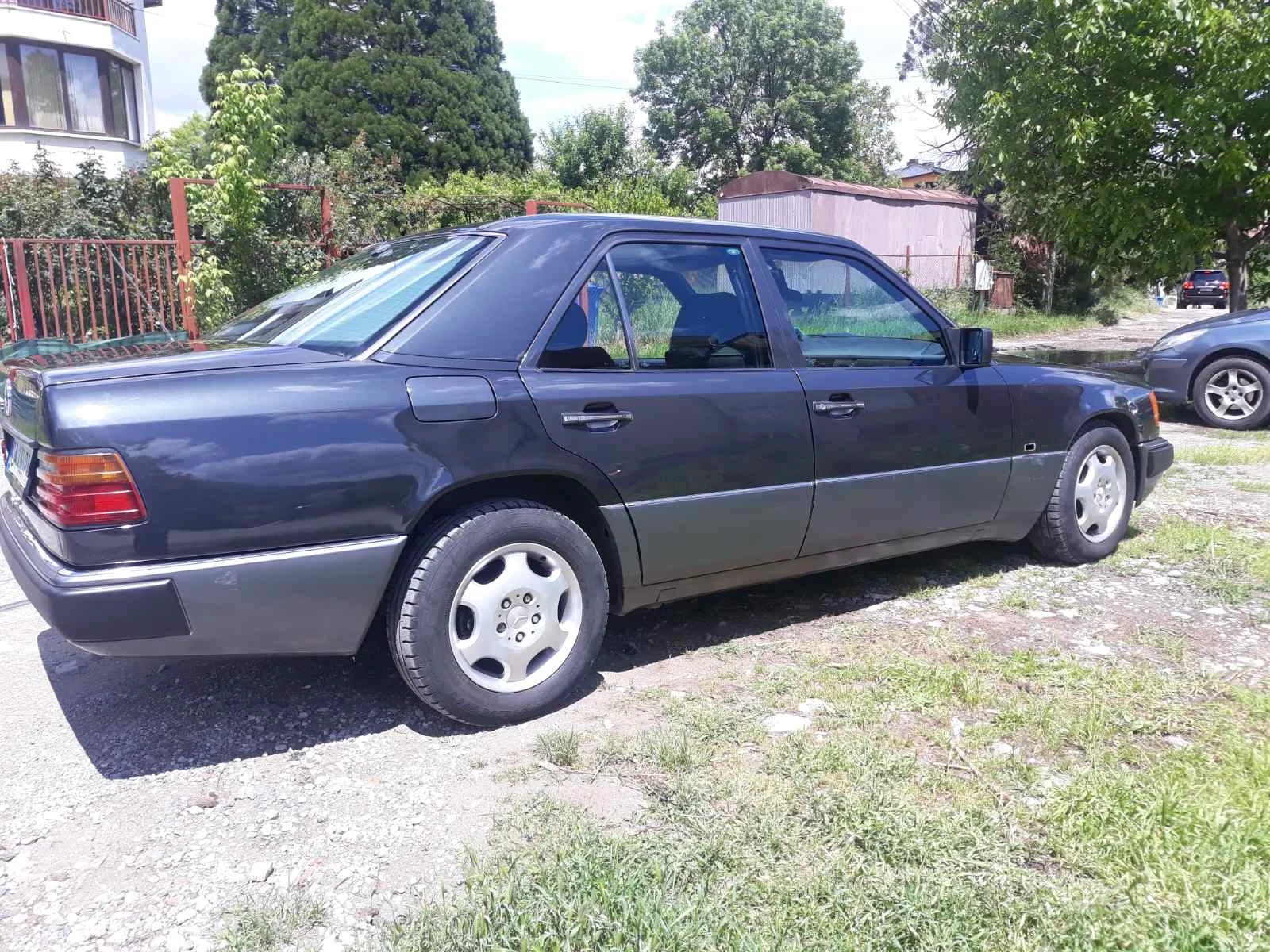 Mercedes-Benz 124 200 E, снимка 3 - Автомобили и джипове - 54556244