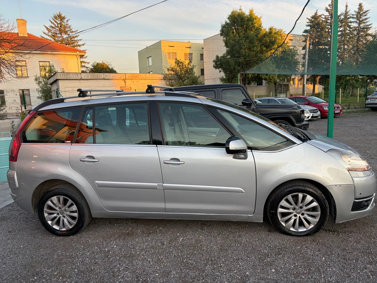 Citroen C4 Picasso, снимка 3 - Автомобили и джипове - 54976757