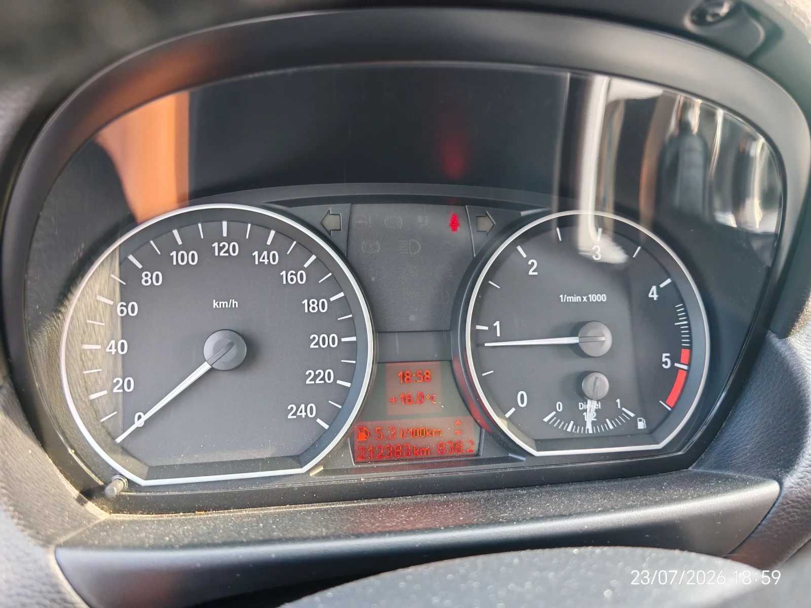 BMW 118, снимка 9 - Автомобили и джипове - 55397146
