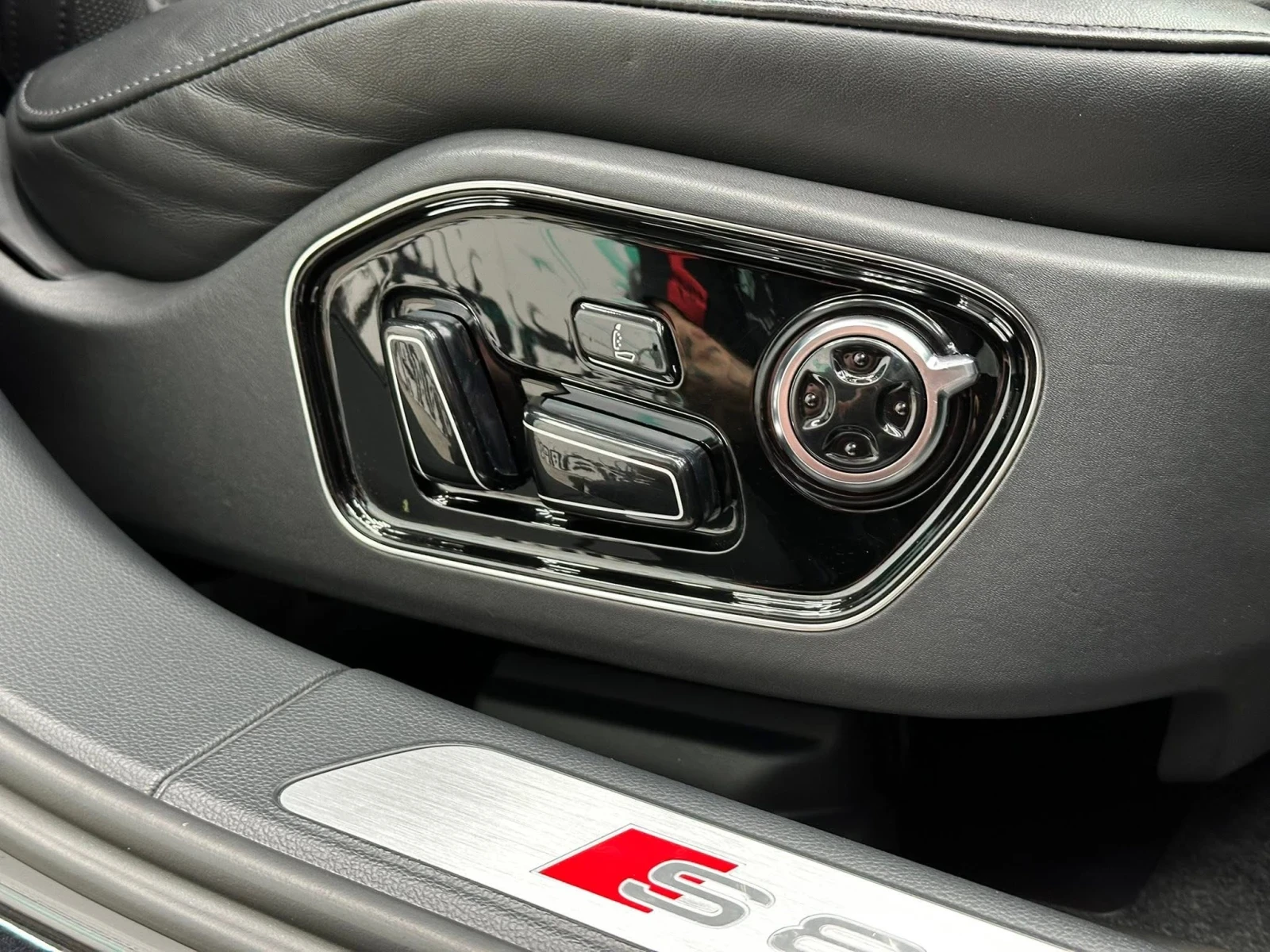 Audi A8 4.2, снимка 5 - Автомобили и джипове - 55722839
