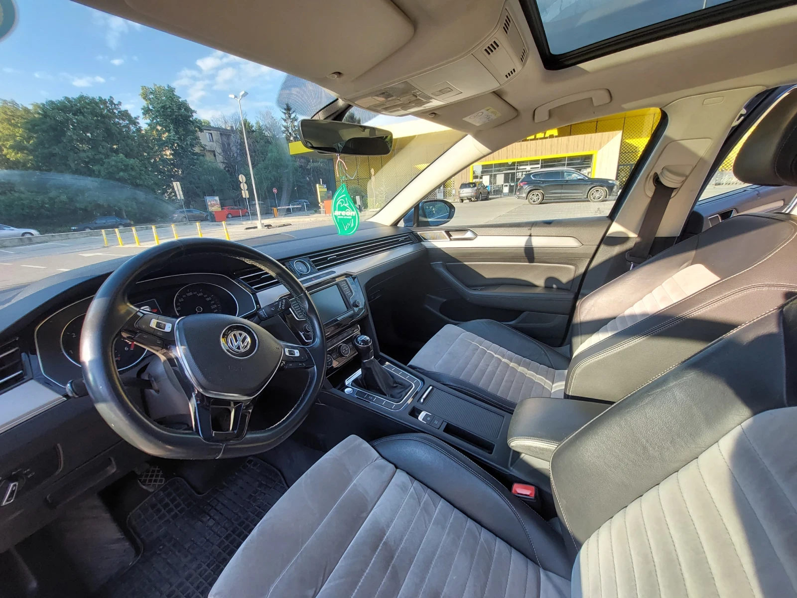 VW Passat, снимка 4 - Автомобили и джипове - 55770510