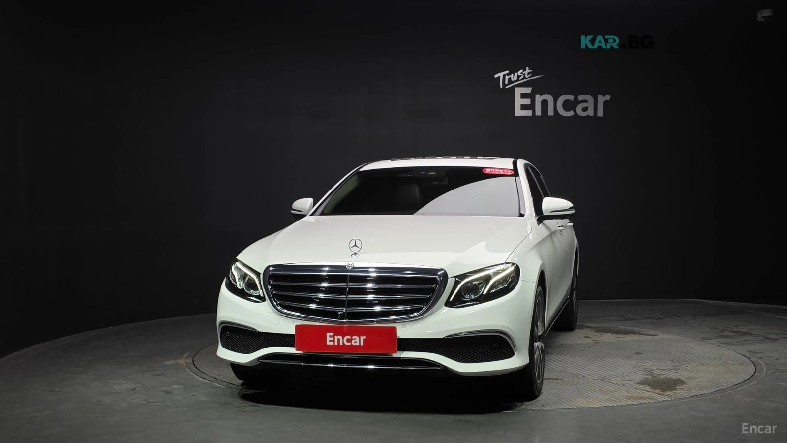 Mercedes-Benz E 300 EXCLUSIVE STANDARD* 360* КОЖА* НАВИ* ПАНО, снимка 3 - Автомобили и джипове - 55845528