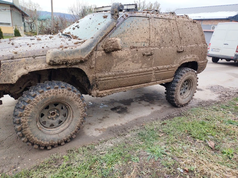 Jeep Grand cherokee 4.0, снимка 8 - Автомобили и джипове - 48522819