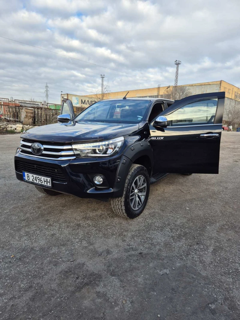 Toyota Hilux, снимка 1 - Автомобили и джипове - 48812957