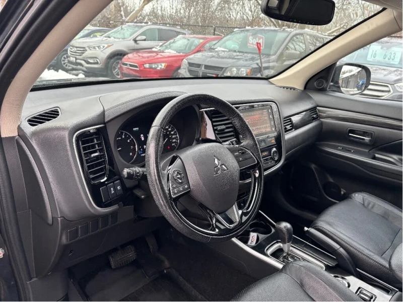 Mitsubishi Outlander ES S-AWC* ПОДГРЕВ* КОЖА* КАМЕРА* ШИБИДАХ* 6+ 1, снимка 9 - Автомобили и джипове - 53007258