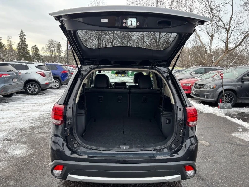 Mitsubishi Outlander ES S-AWC* ПОДГРЕВ* КОЖА* КАМЕРА* ШИБИДАХ* 6+ 1, снимка 7 - Автомобили и джипове - 53007258