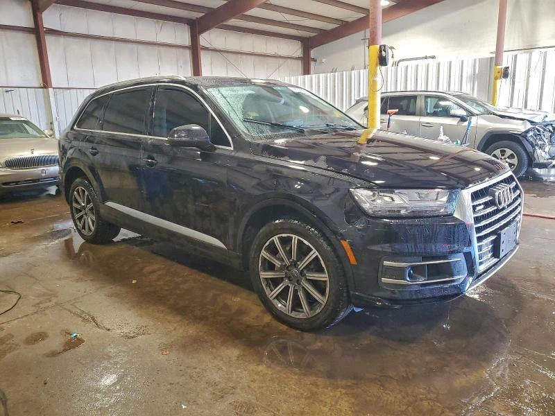 Audi Q7 premIUM PLUS* CARFAX* КЛИП НА МОТОР* Кожа* Погрев*, снимка 4 - Автомобили и джипове - 53038626