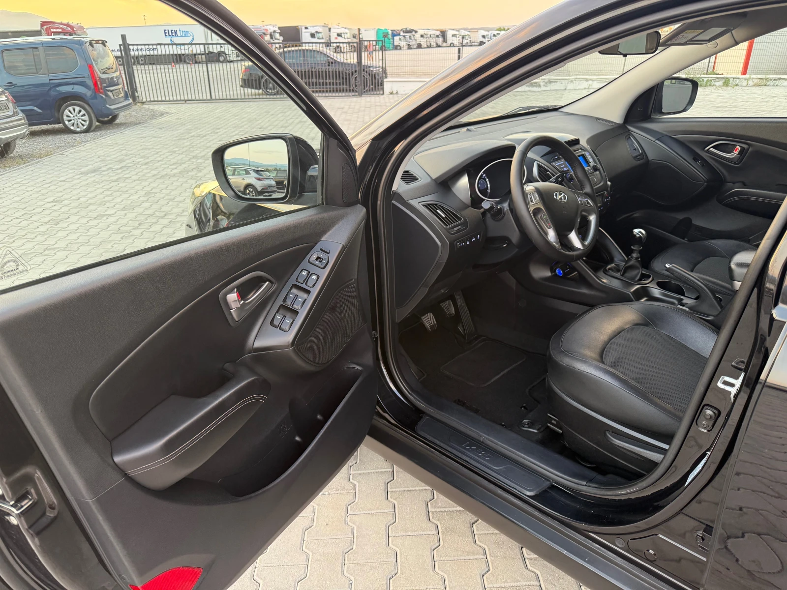 Hyundai IX35 2.0crdi 120 ks  Собствен лизинг !!! - изображение 10