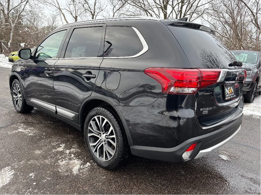 Mitsubishi Outlander ES S-AWC* �������* ����* ������* �������* 6+ 1 | Mobile.bg � ����������� 6