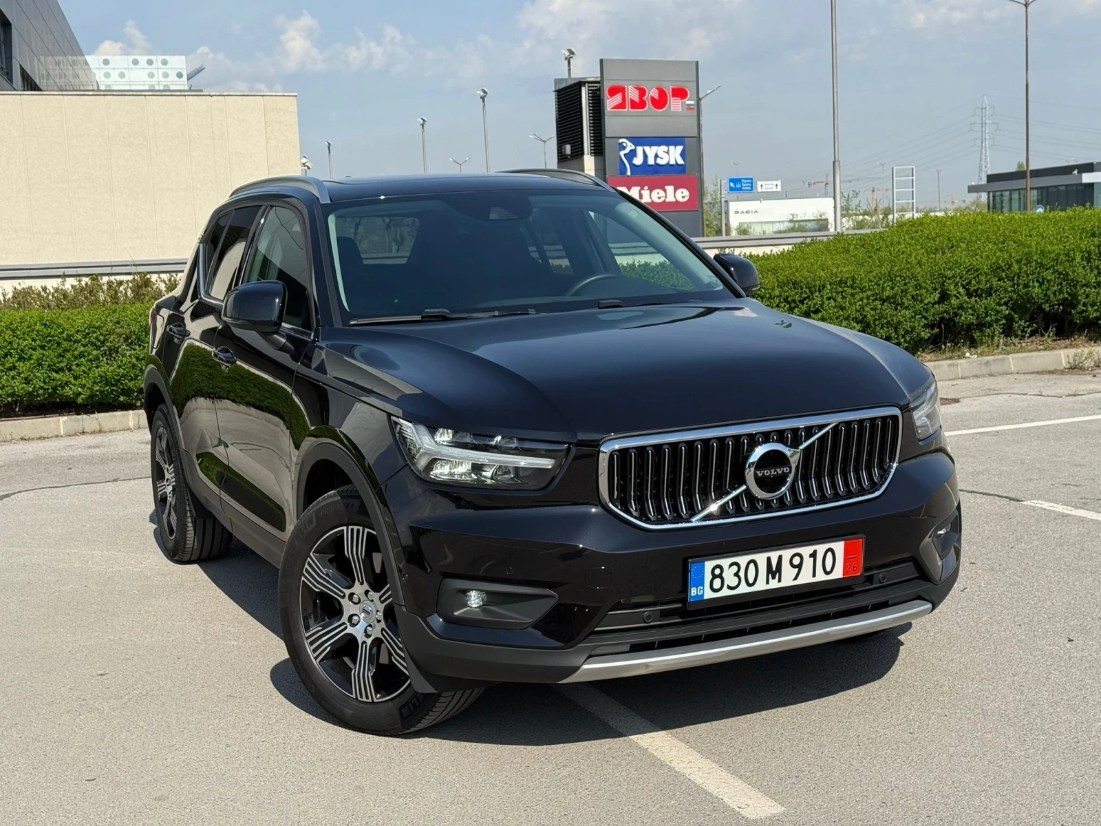 Volvo XC40 T4 AWD Inscription + Швейцария+ , снимка 3 - Автомобили и джипове - 54087309