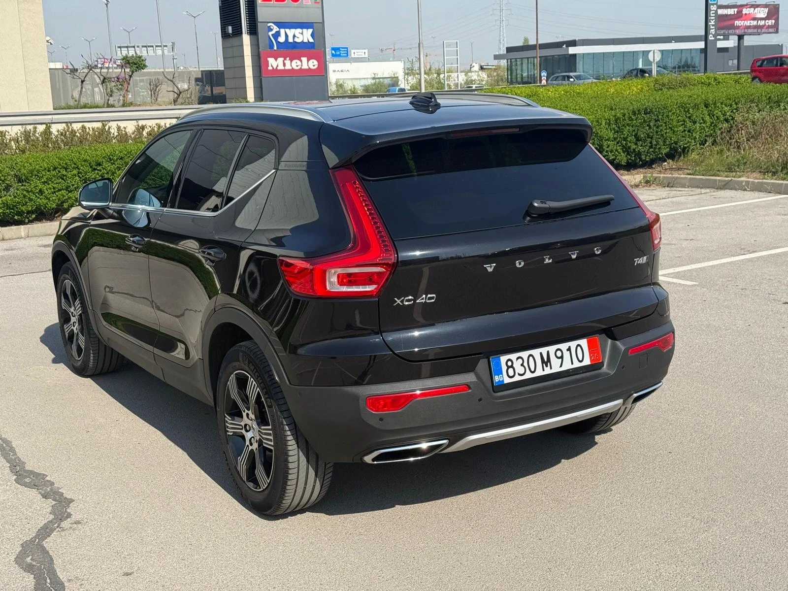 Volvo XC40 T4 AWD Inscription + Швейцария+ , снимка 4 - Автомобили и джипове - 54087309
