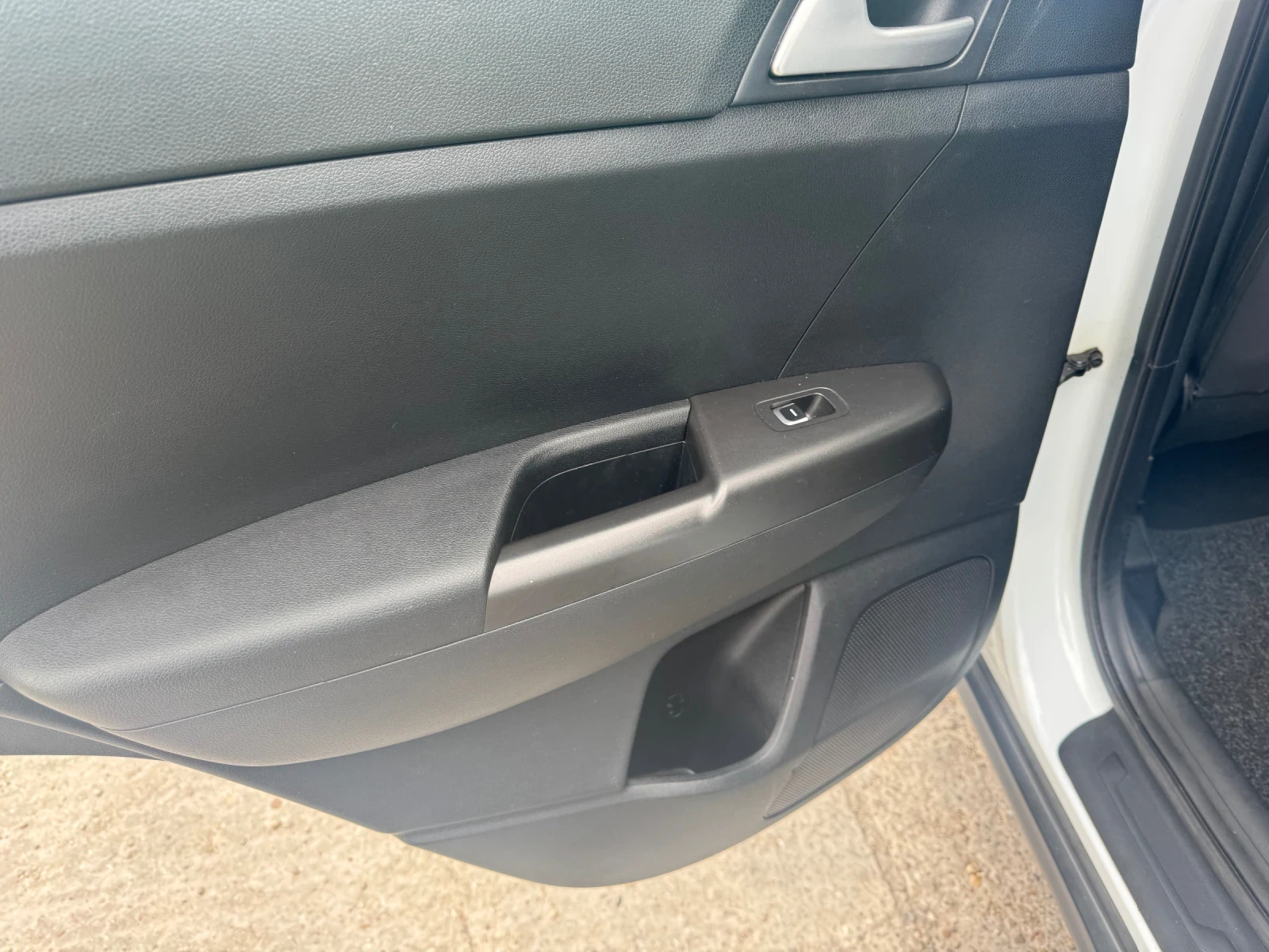 Kia Sportage 1700-116 navi 6 �������� | Mobile.bg � ����������� 9