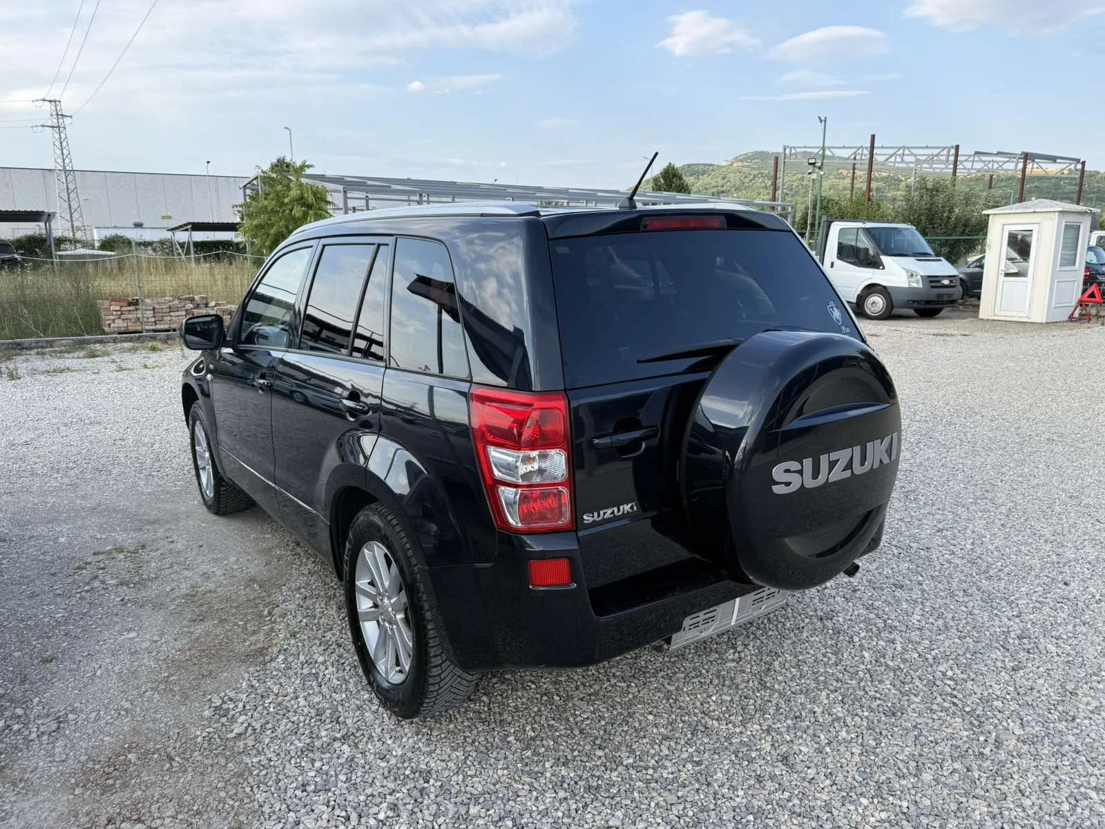 Suzuki Grand vitara 1.9D 130kc Italia 4x4, снимка 7 - Автомобили и джипове - 55312161