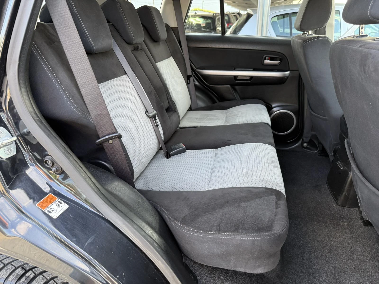 Suzuki Grand vitara 1.9D 130kc Italia 4x4, снимка 15 - Автомобили и джипове - 55312161