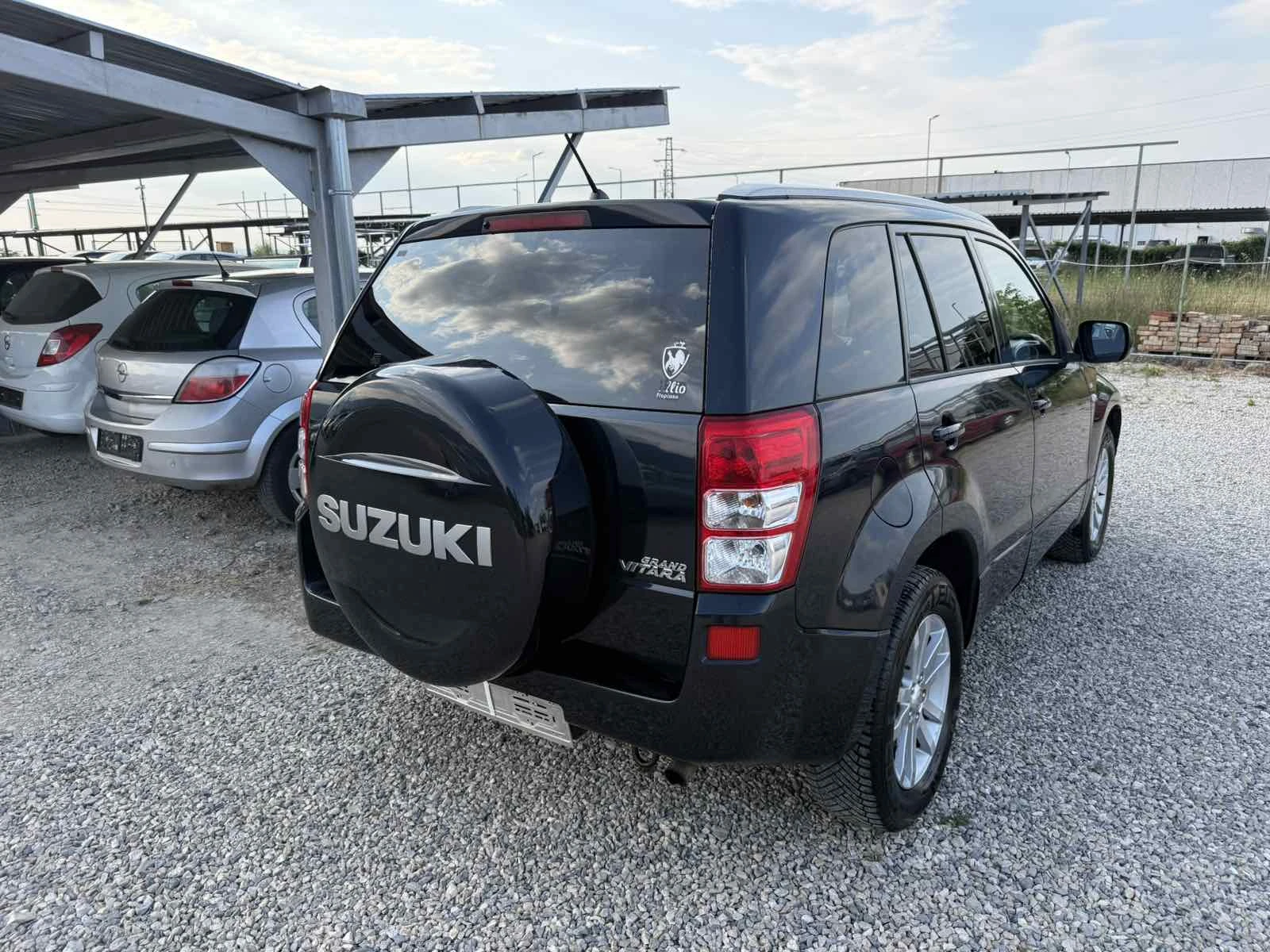 Suzuki Grand vitara 1.9D 130kc Italia 4x4, снимка 6 - Автомобили и джипове - 55312161