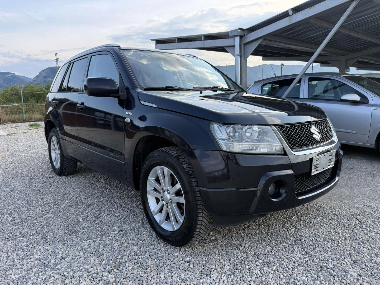 Suzuki Grand vitara 1.9D 130kc Italia 4x4, снимка 3 - Автомобили и джипове - 55312161