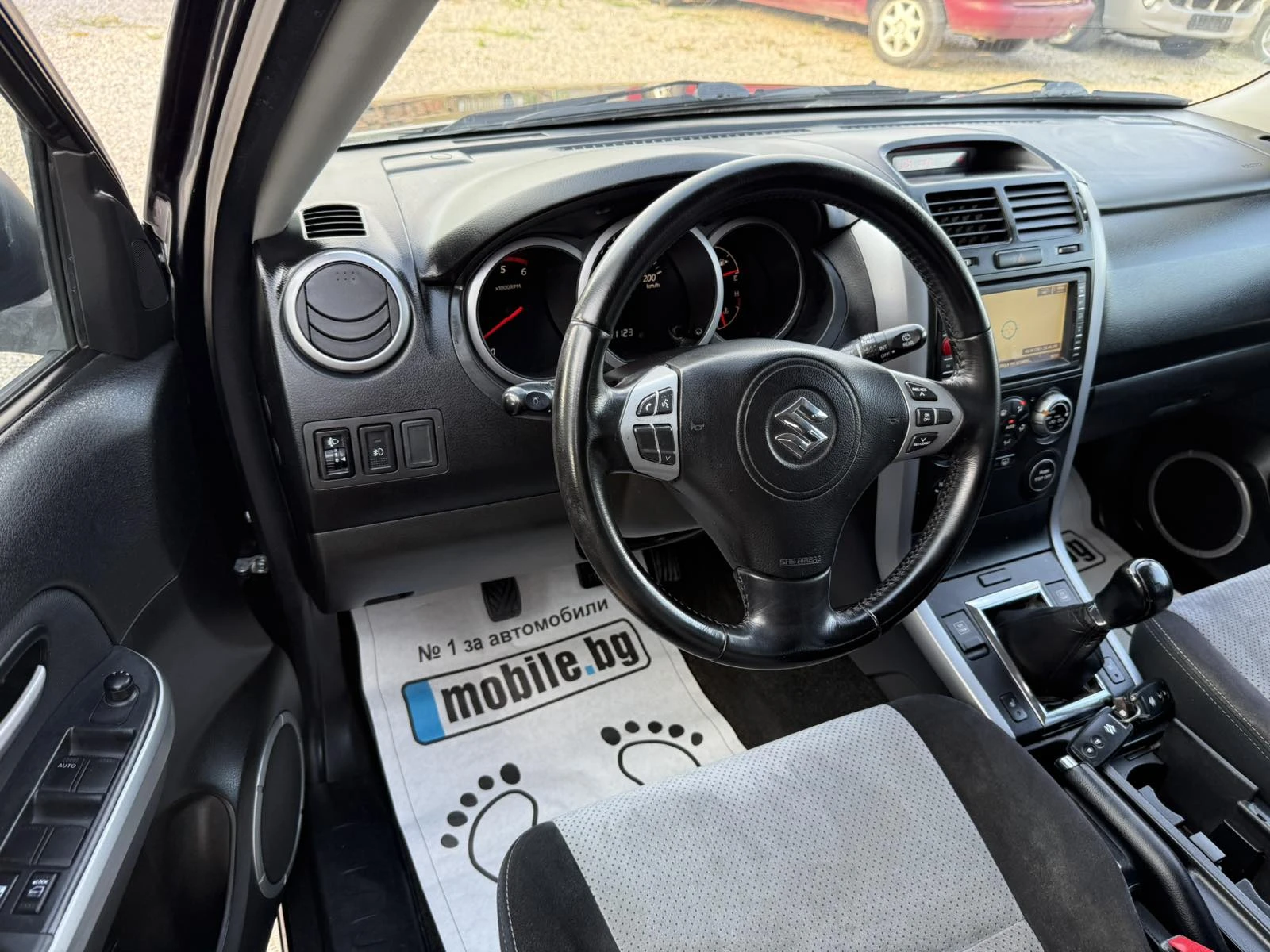 Suzuki Grand vitara 1.9D 130kc Italia 4x4, снимка 11 - Автомобили и джипове - 55312161