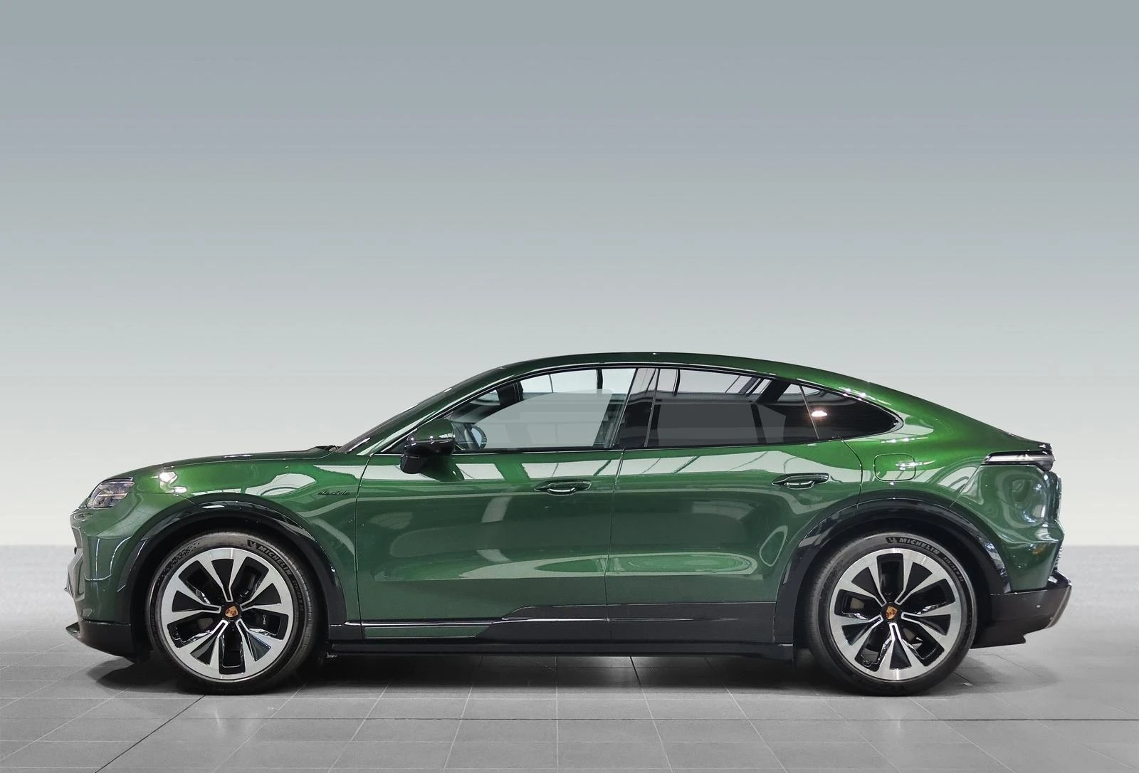 Porsche Cayenne Coupé ELECTRIC/BOSE/HD Matrix/Reality Head-Up, снимка 2 - Автомобили и джипове - 55649968
