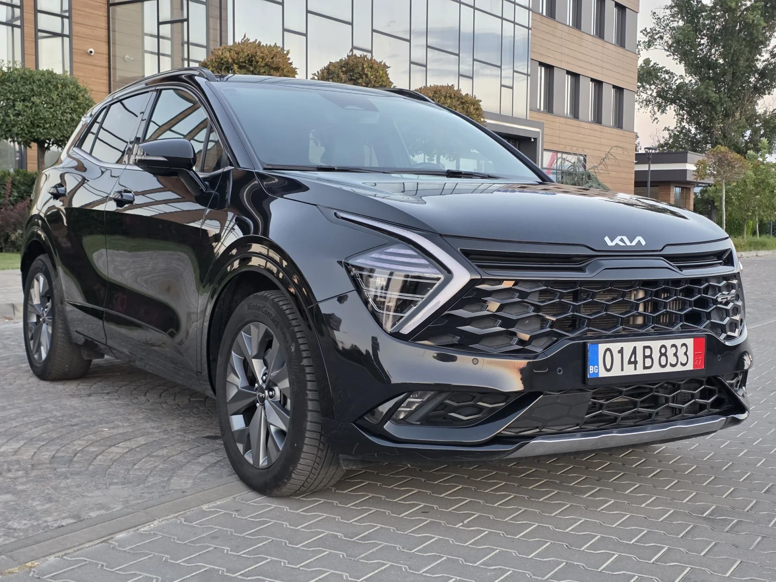 Kia Sportage GT-line 230hp 1.6i Hybrid, снимка 5 - Автомобили и джипове - 55849137