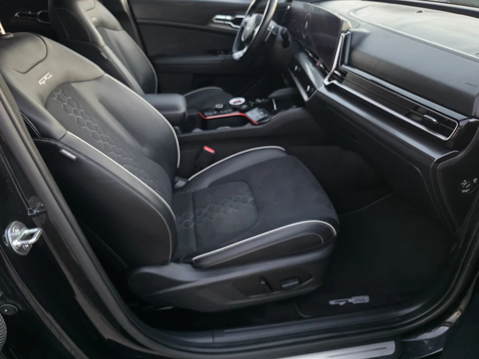 Kia Sportage GT-line 230hp 1.6i Hybrid, снимка 10 - Автомобили и джипове - 55849137