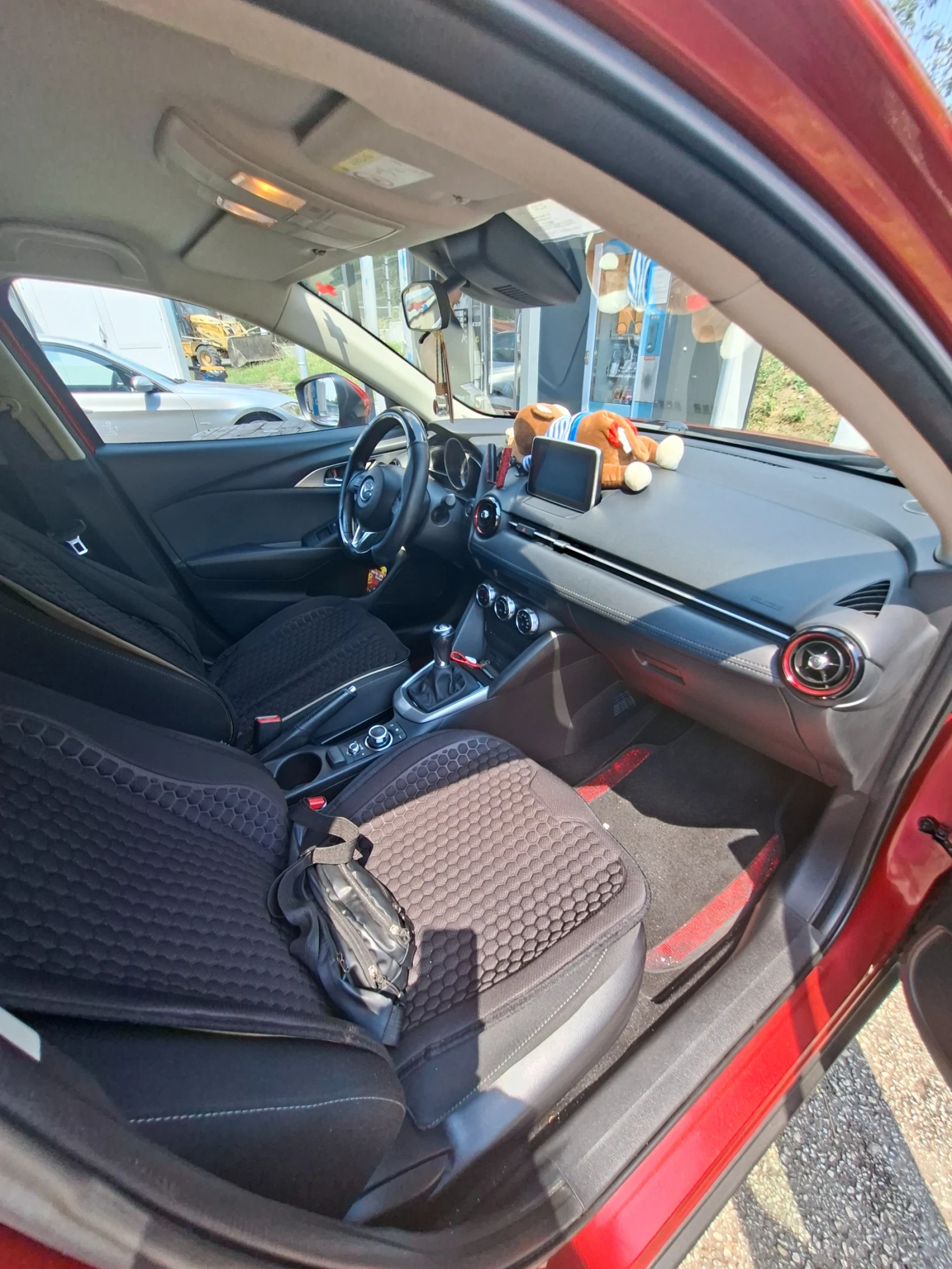 Mazda CX-3, снимка 6 - Автомобили и джипове - 56447537