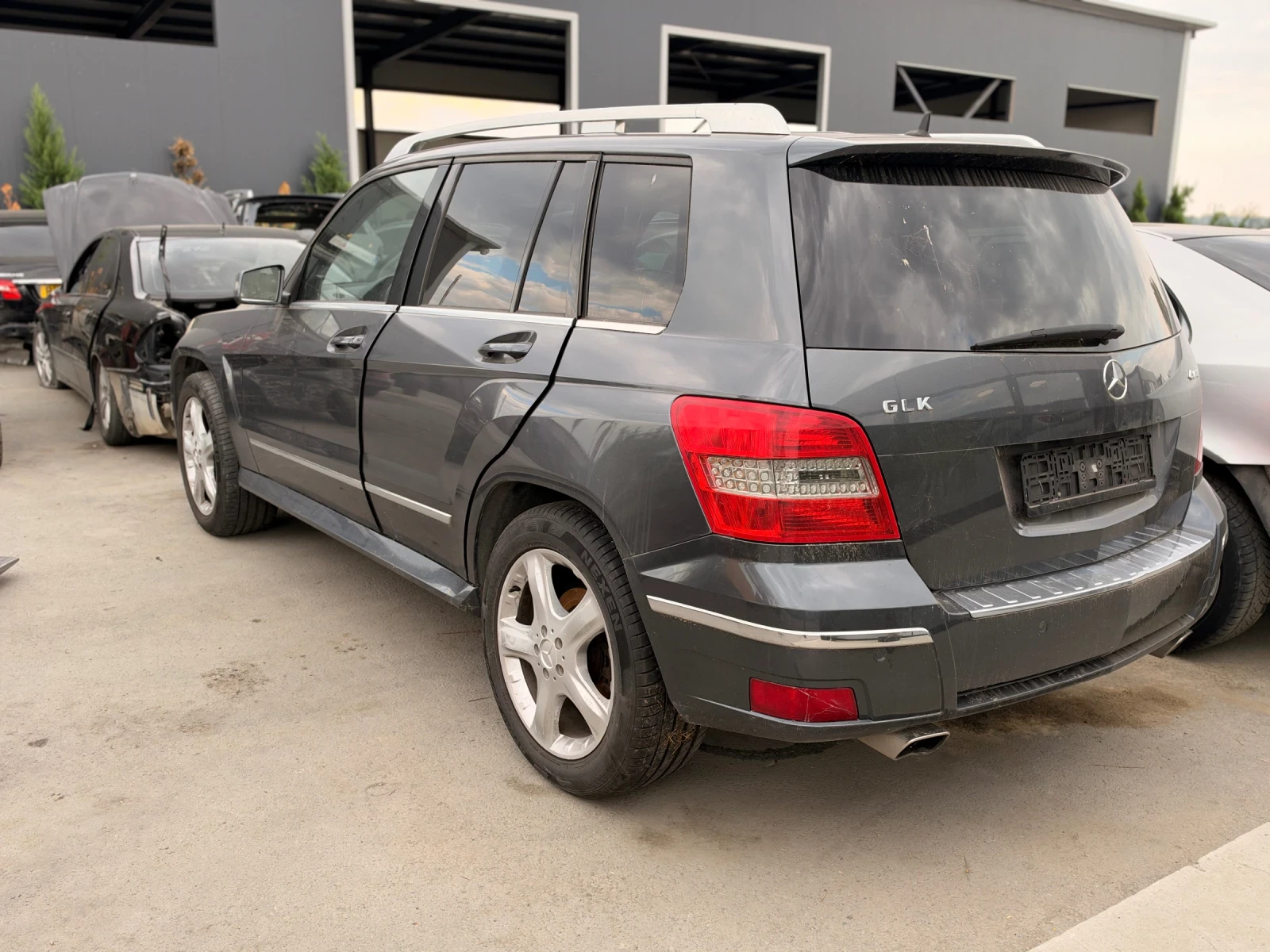 Mercedes-Benz GLK 350 бензин 4х4 на части, снимка 3 - Автомобили и джипове - 56301847