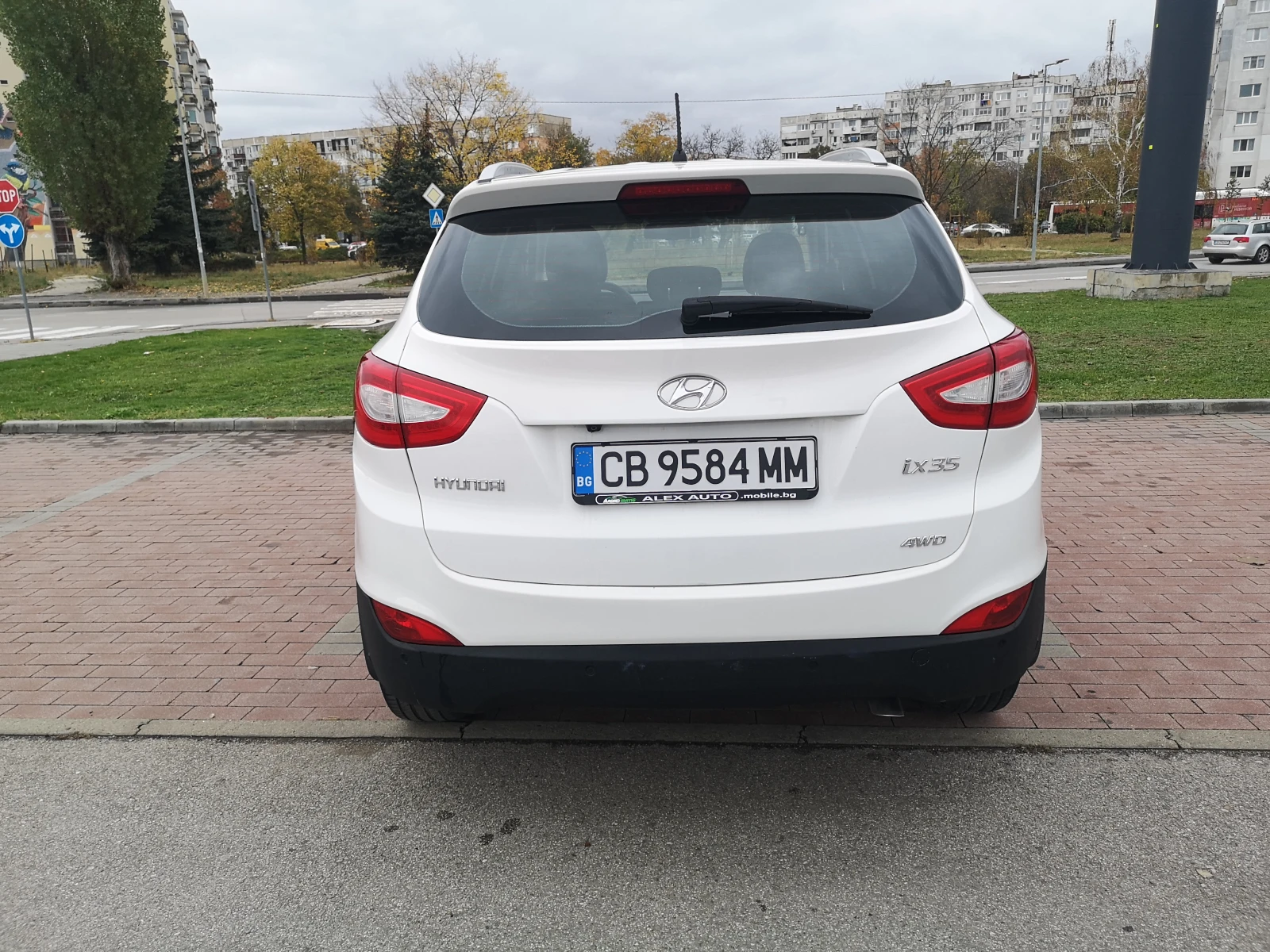 Hyundai IX35, снимка 6 - Автомобили и джипове - 56747858
