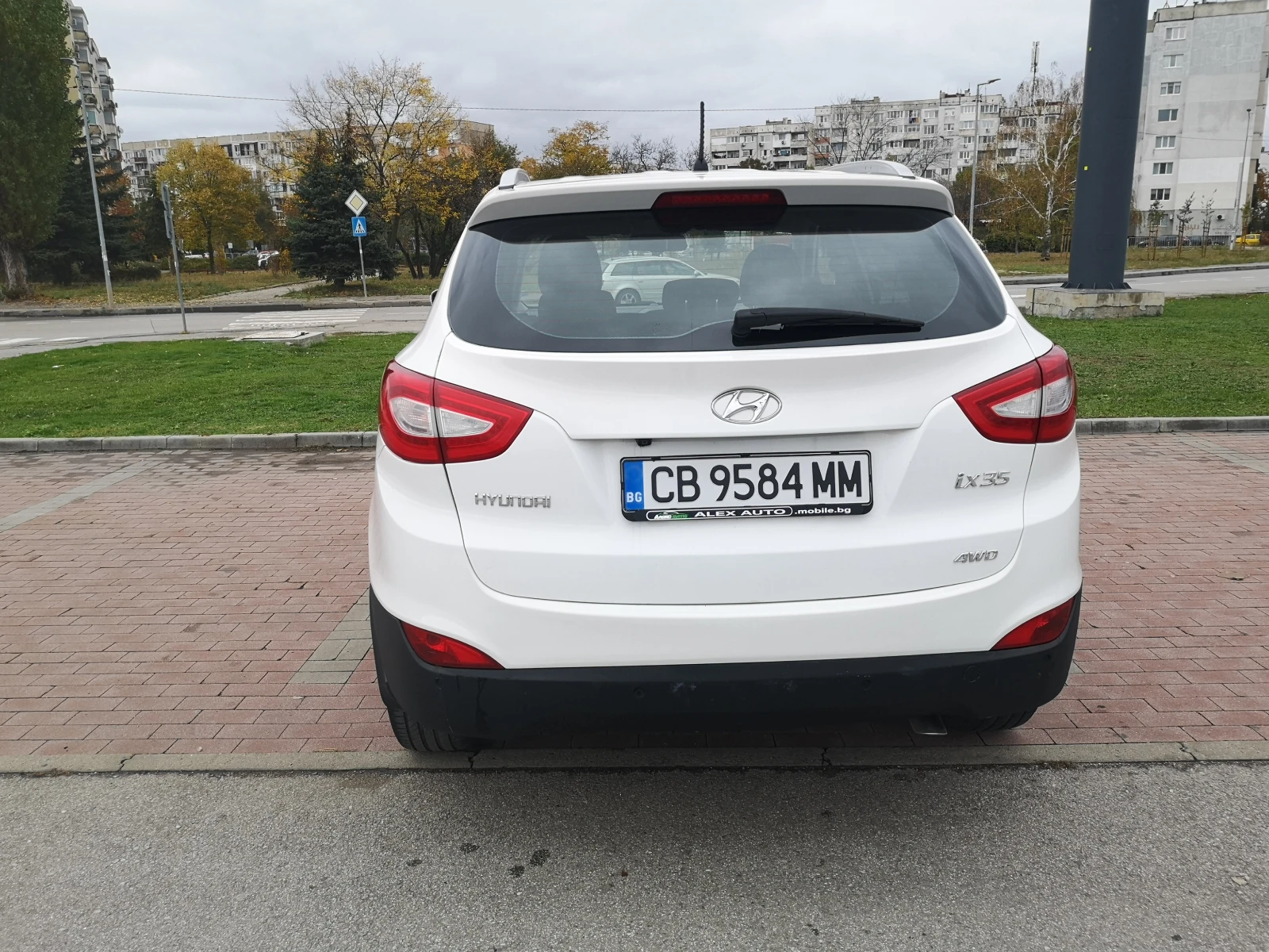 Hyundai IX35, снимка 4 - Автомобили и джипове - 56747858