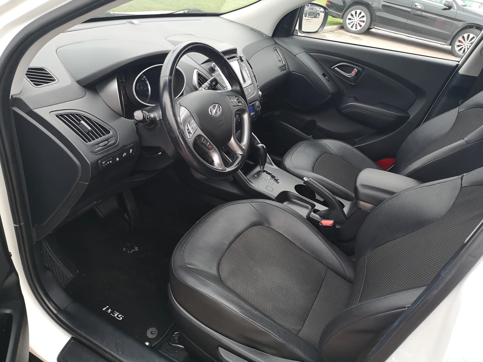 Hyundai IX35, снимка 7 - Автомобили и джипове - 56747858