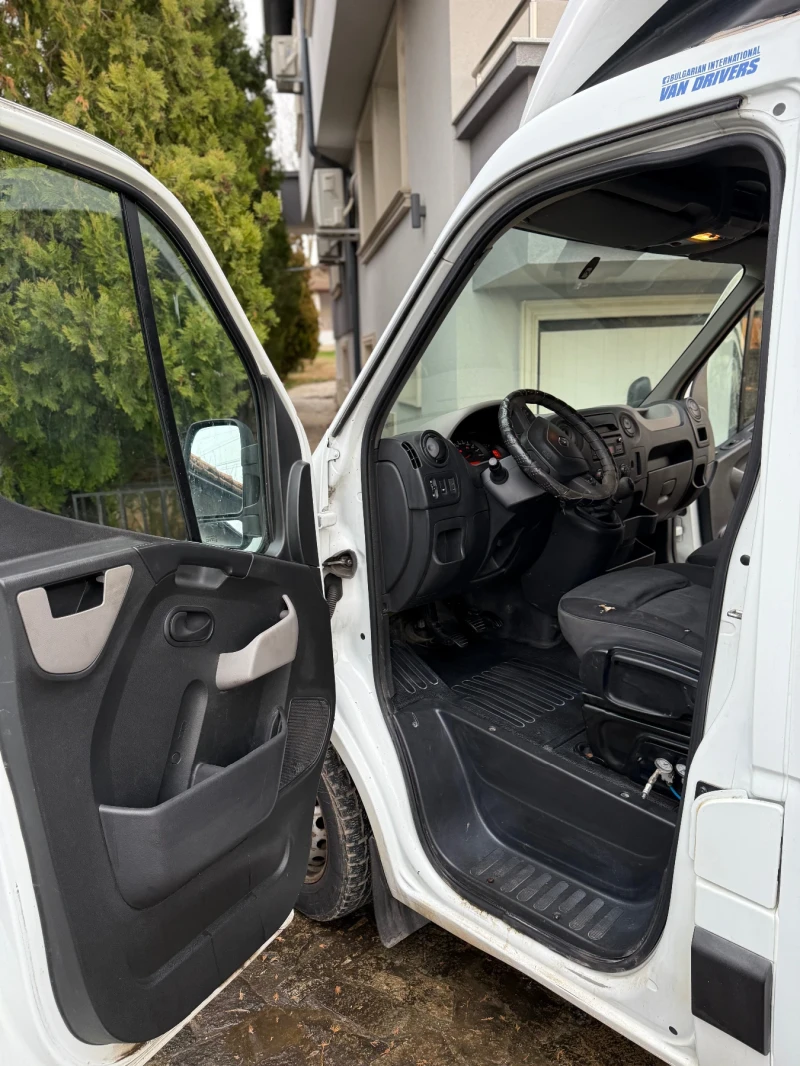 Renault Master, снимка 8 - Бусове и автобуси - 49472260