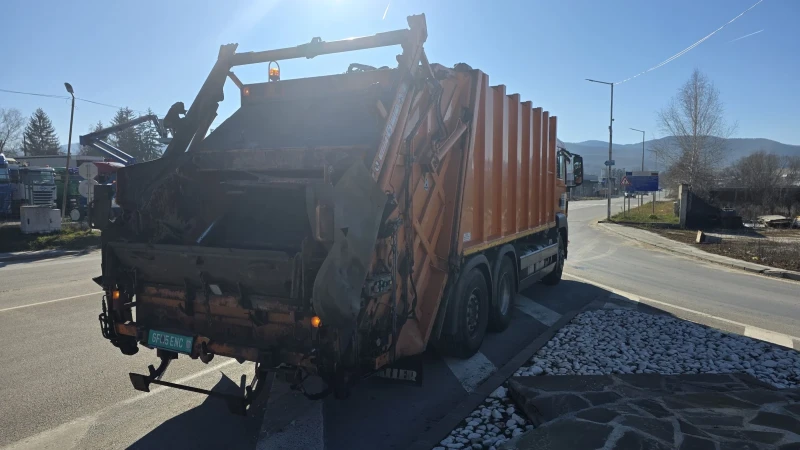 Man Tgs 28 320 EURO 5 EEV 6X2 Сметосъбирач, снимка 4 - Камиони - 52926727