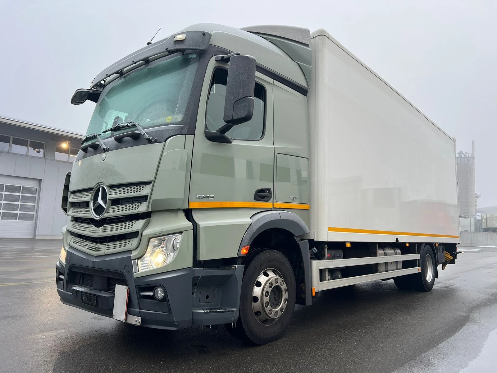 Mercedes-Benz Actros 1843