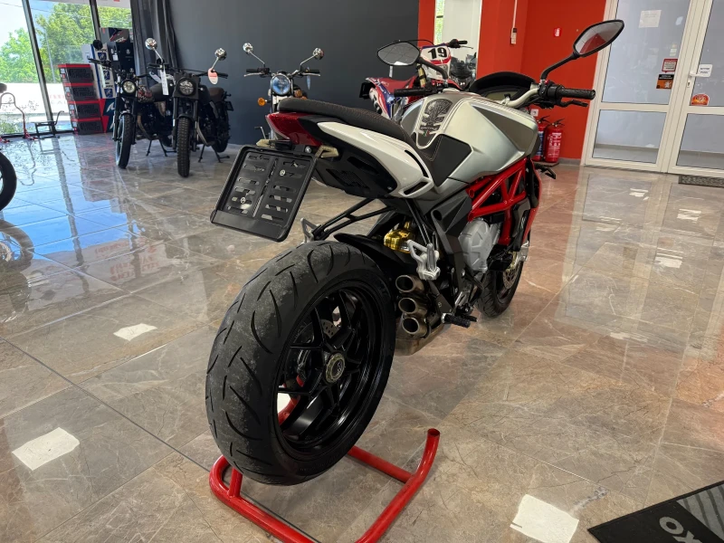 MV Agusta Brutale 800cc. 2016, снимка 6 - Мотоциклети и мототехника - 50220200