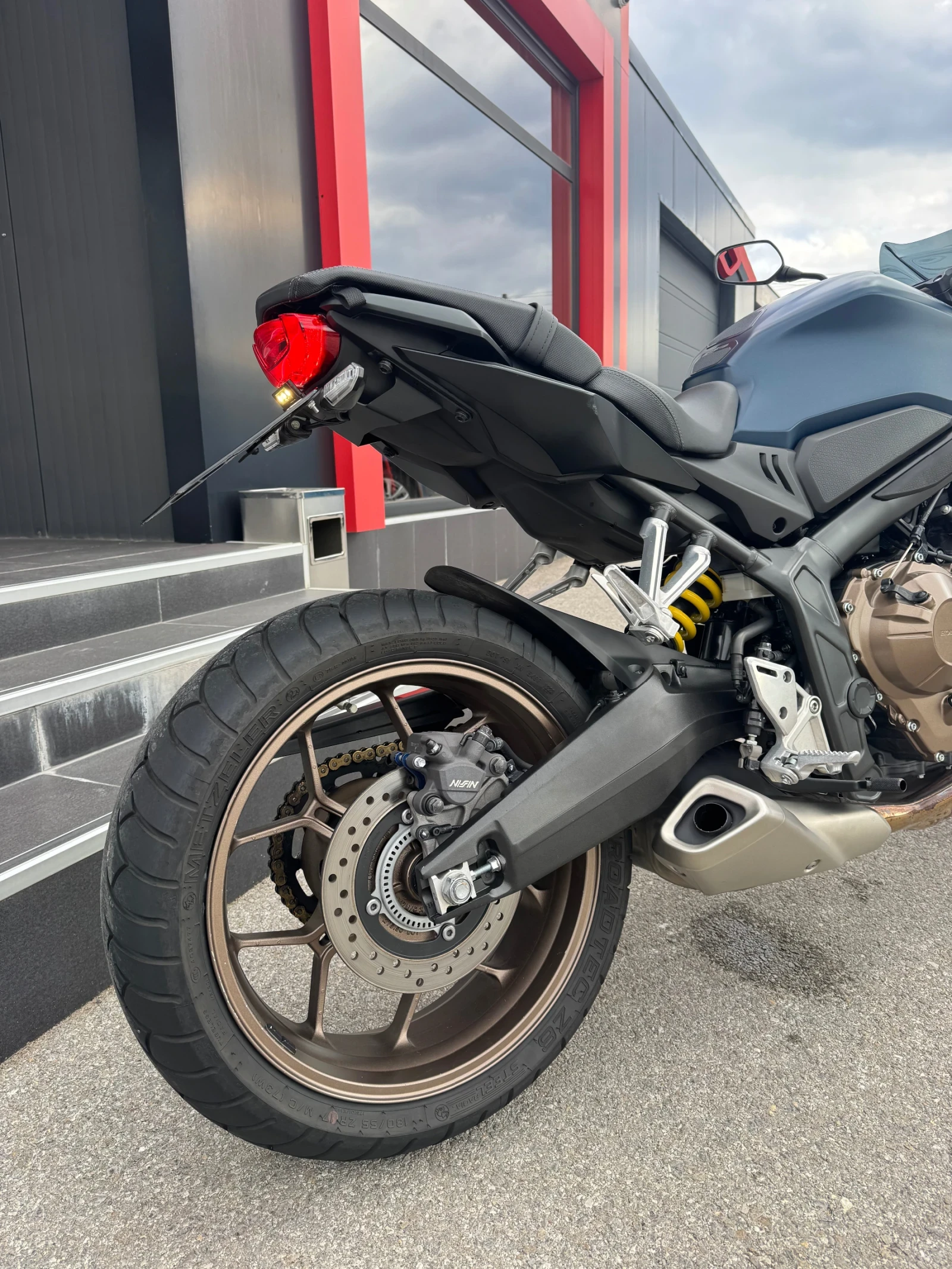 Honda Cb 650R-ABS-TCS-LED-TOP TOP, снимка 11 - Мотоциклети и мототехника - 53876654